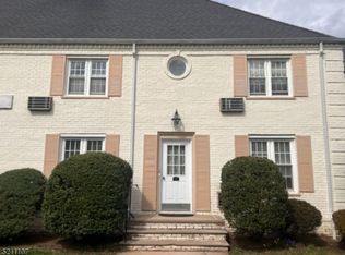 15 Parkway Vlg #A, Cranford, NJ 07016