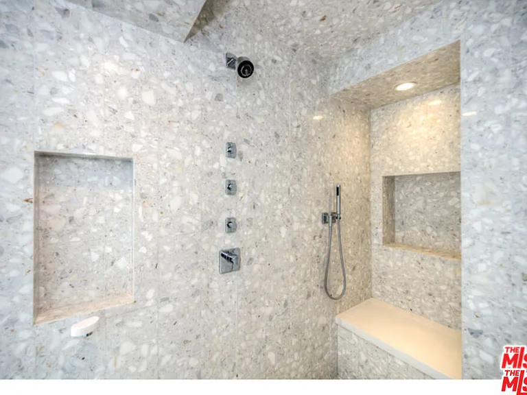 7250 Franklin Ave #1207 — Photo 26