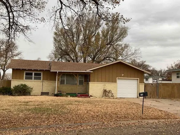 1316 N Fairview Ave, Liberal, KS 67901