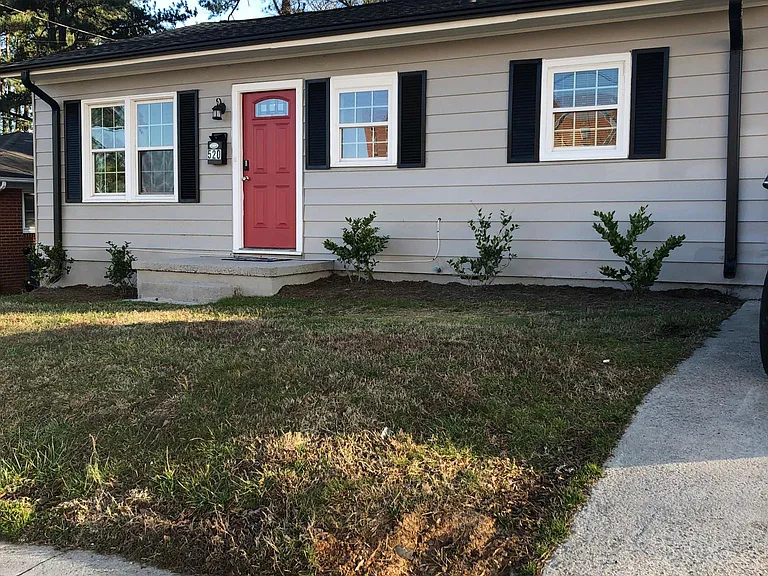 520 Cecil St — Photo 1