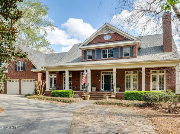 148 E Grandiflora Drive, Wallace, NC 28466