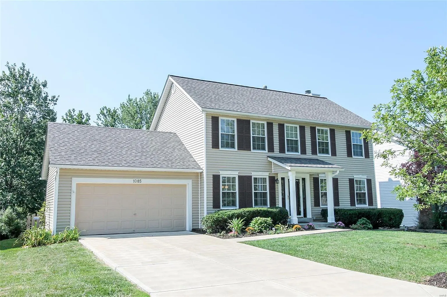 1085 Harness Dr photo 1