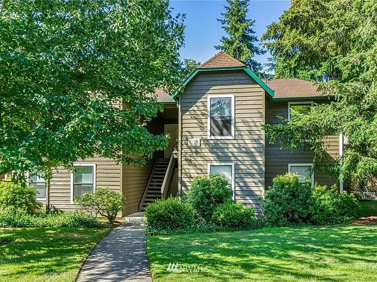 13801 Old Redmond Rd #D208 — Photo 12