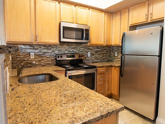4th image of 1485 Clayton St APT 302