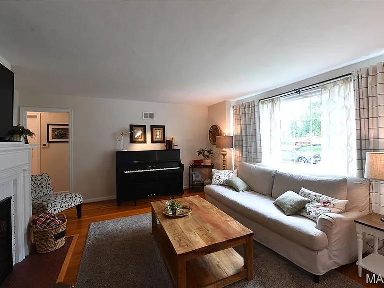 342 Greenleaf Dr — Photo 11
