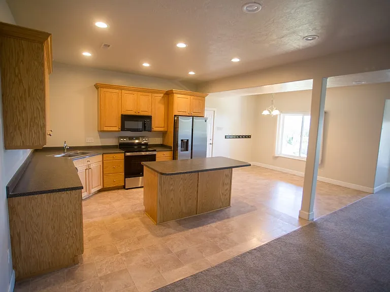 1364 Northridge Dr #1 — Photo 5