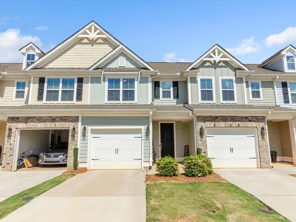 112 Turfway Dr, Greer, SC 29651