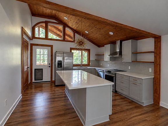 2nd image of 1002 Russell Hill Rd NW