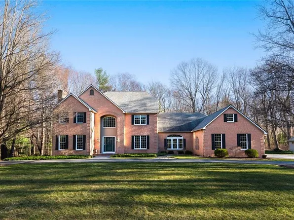 125 Westfield Dr, East Greenwich, RI 02818