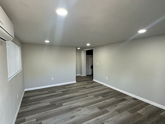 2nd image of 2339 Van Ness Ave #B