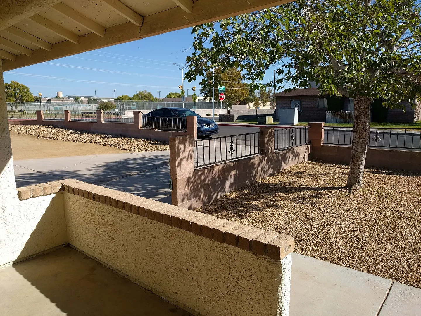 2 Weeks Free Rent Welcome Home To Boulder City!! Single Story 3 Beds, 2 Baths, 1 Car Garage, Huge... — Photo 3