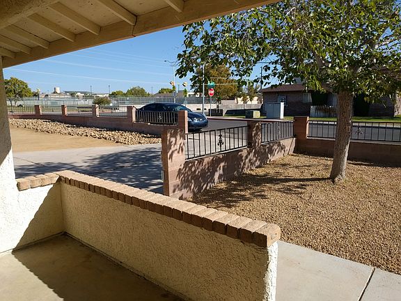 3rd image of 848 Jeri Ln