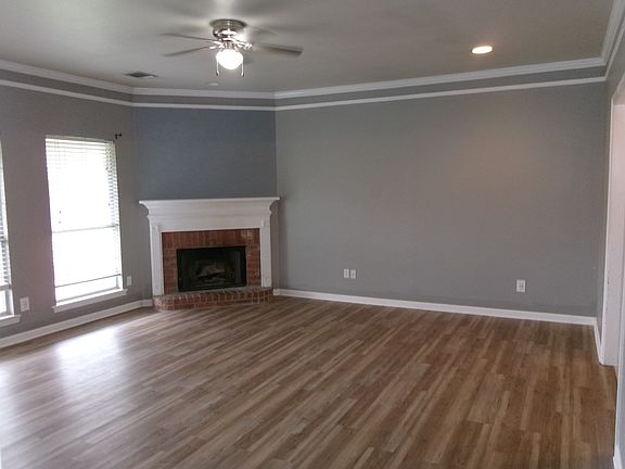 4th image of 6009 Jason St