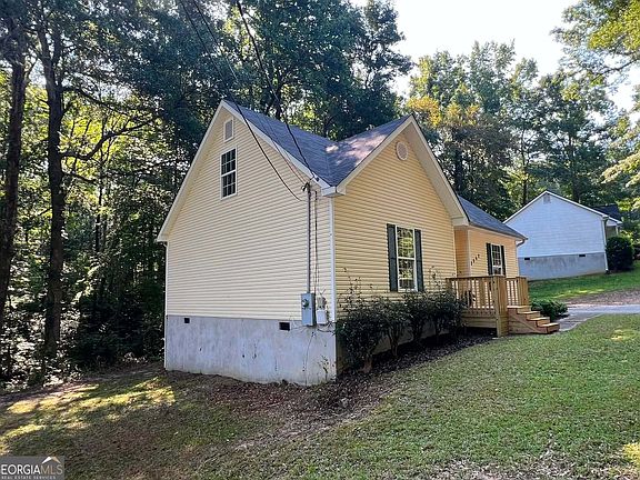 3rd image of 8062 Malone St