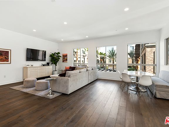5th image of 5824 Meadowlark Pl Unit 2
