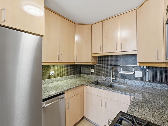 5th image of 1243 Ranchview Ct