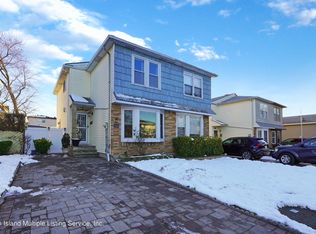 124 Amador St, Staten Island, NY