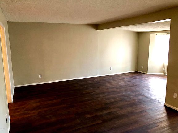 5th image of 2623 W Morten Ave