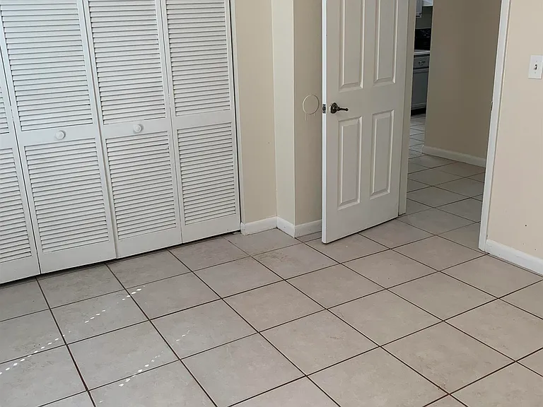 200 Sevilla St #B — Photo 8
