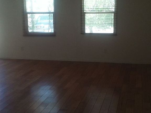 5th image of 203 S Bowie Ave