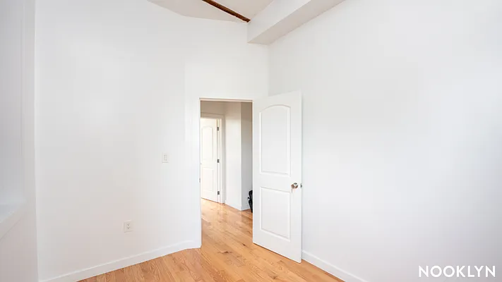 Rented by Nooklyn NYC LLC | media 15