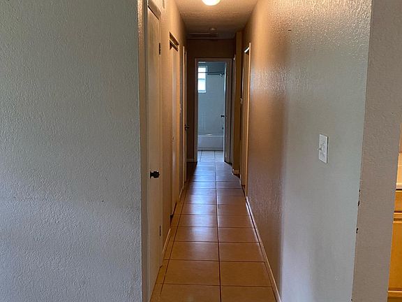 5th image of 13920 14th St APT 2
