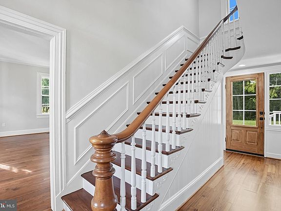 4th image of 5965 Acorn Spring Pl