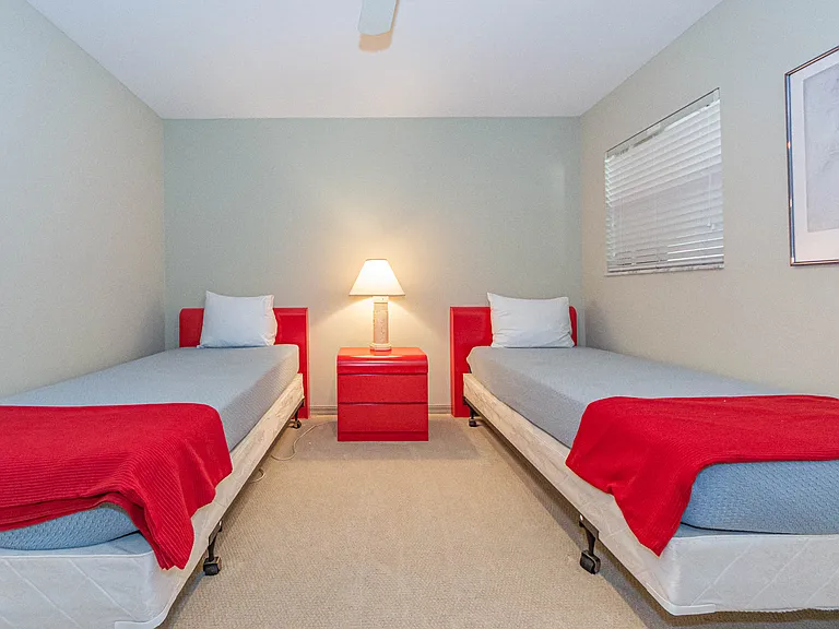 3939 Ocean Dr #201B — Photo 25