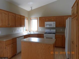 5385 157th St N, Hugo, MN 55038