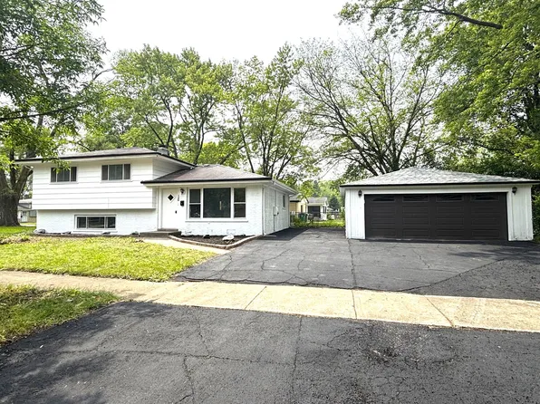 126 N Prairie Ave, Bloomingdale, IL 60108
