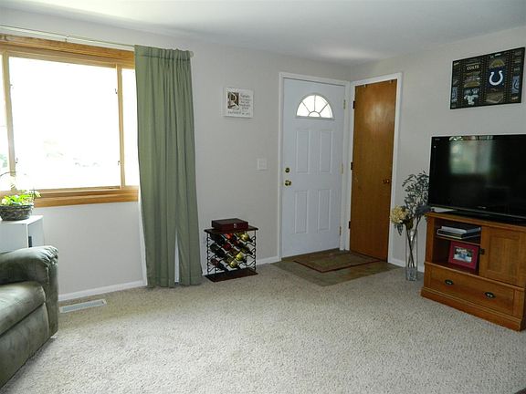 5th image of 4905 Eastwick Dr