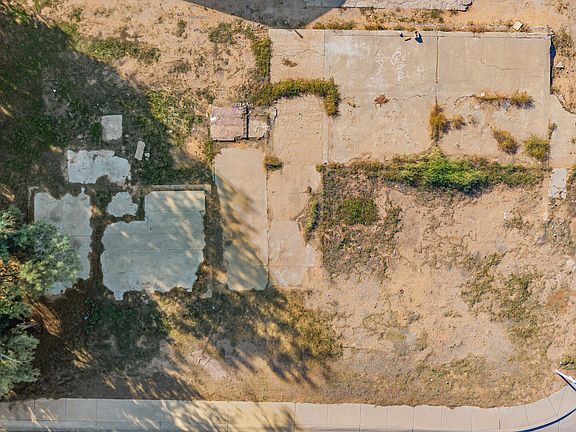 2nd image of 103 W Lincoln Avenue #1