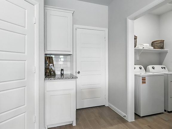 5th image of 4369 Mill Stream Ln