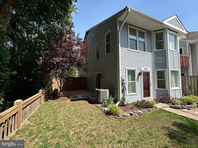 6001 Rabbit Hill Ct — Photo 2