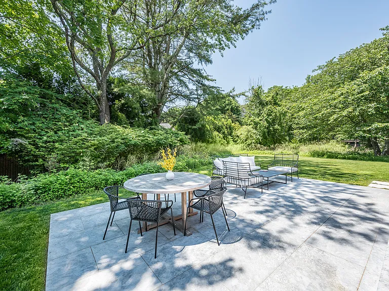 87 Accabonac Rd — Photo 19