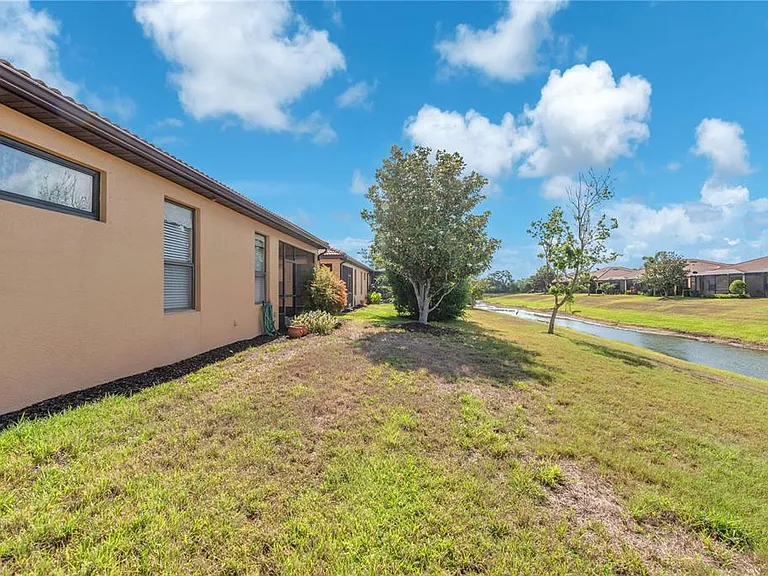 107 Shell Falls Dr — Photo 7