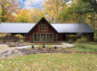 7333 Ober Ln, Chagrin Falls, OH 44023