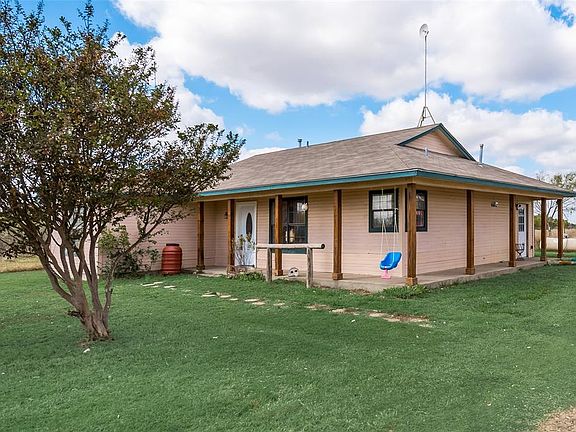 2nd image of 8411 NE County Road 2071