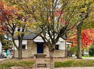 901 Austin Ave, Akron, OH 44306