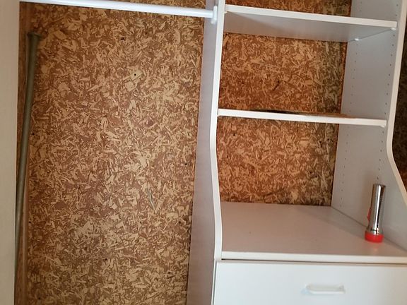 2nd fl front room closet