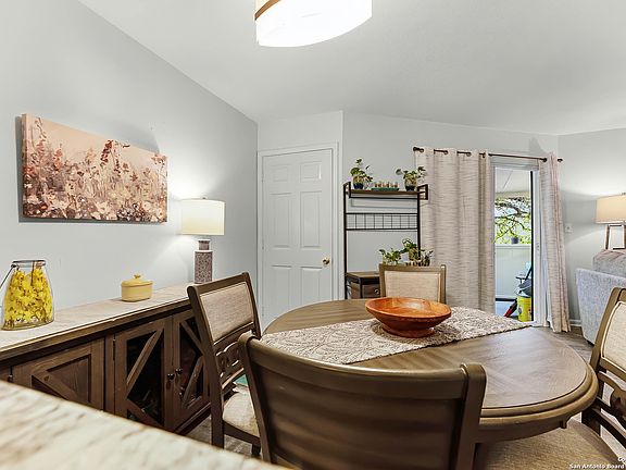 4th image of 11843 Braesview #304