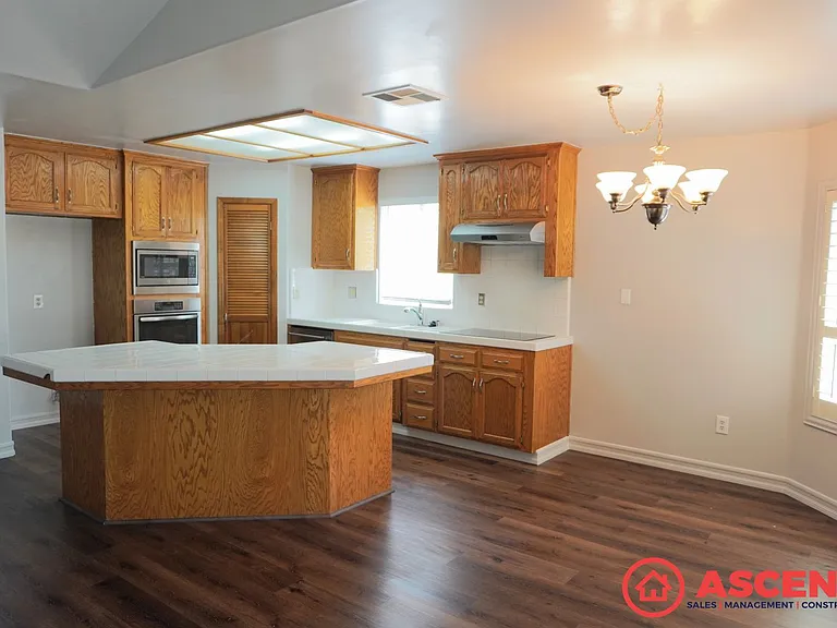 9021 Green Bank St — Photo 5