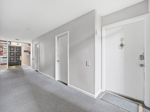 2nd image of 4739 Hedgemore Dr Unit O