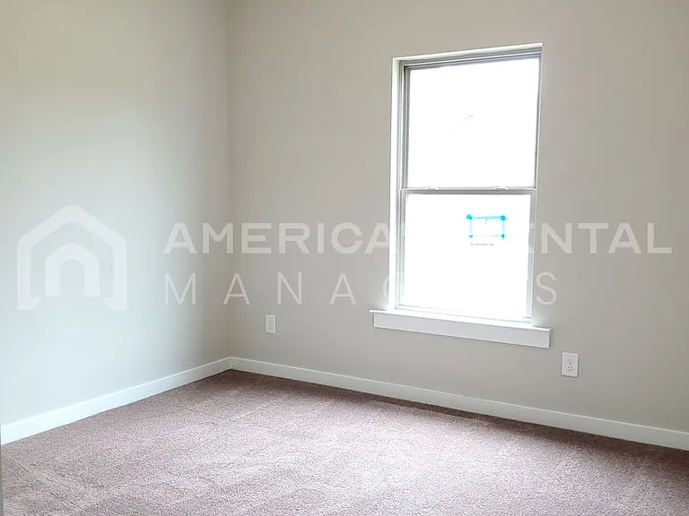101 Ballington Way — Photo 11