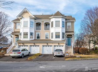 89 S Shore Dr, South Amboy, NJ 08879