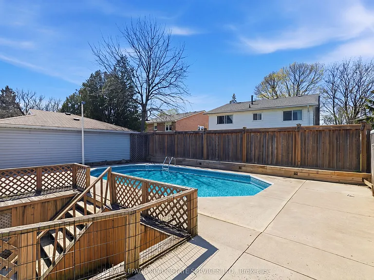 341 Rexford Dr — Photo 43