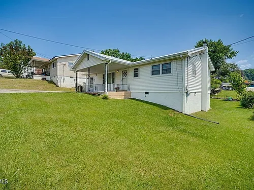 320 Independence Dr Photo 1