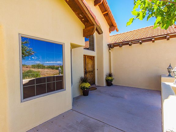 5th image of 105 Lado De Loma Dr