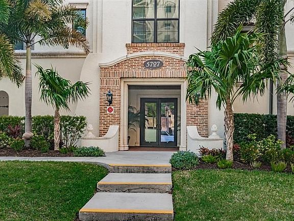 2nd image of 5727 Yeats Manor Dr Unit 402