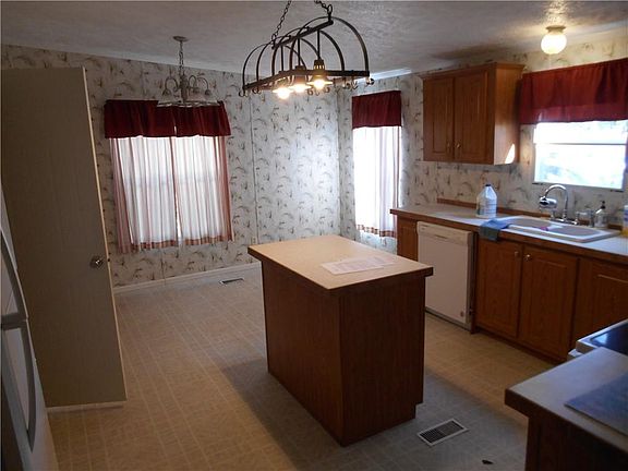 4th image of 12654 Danner Rd